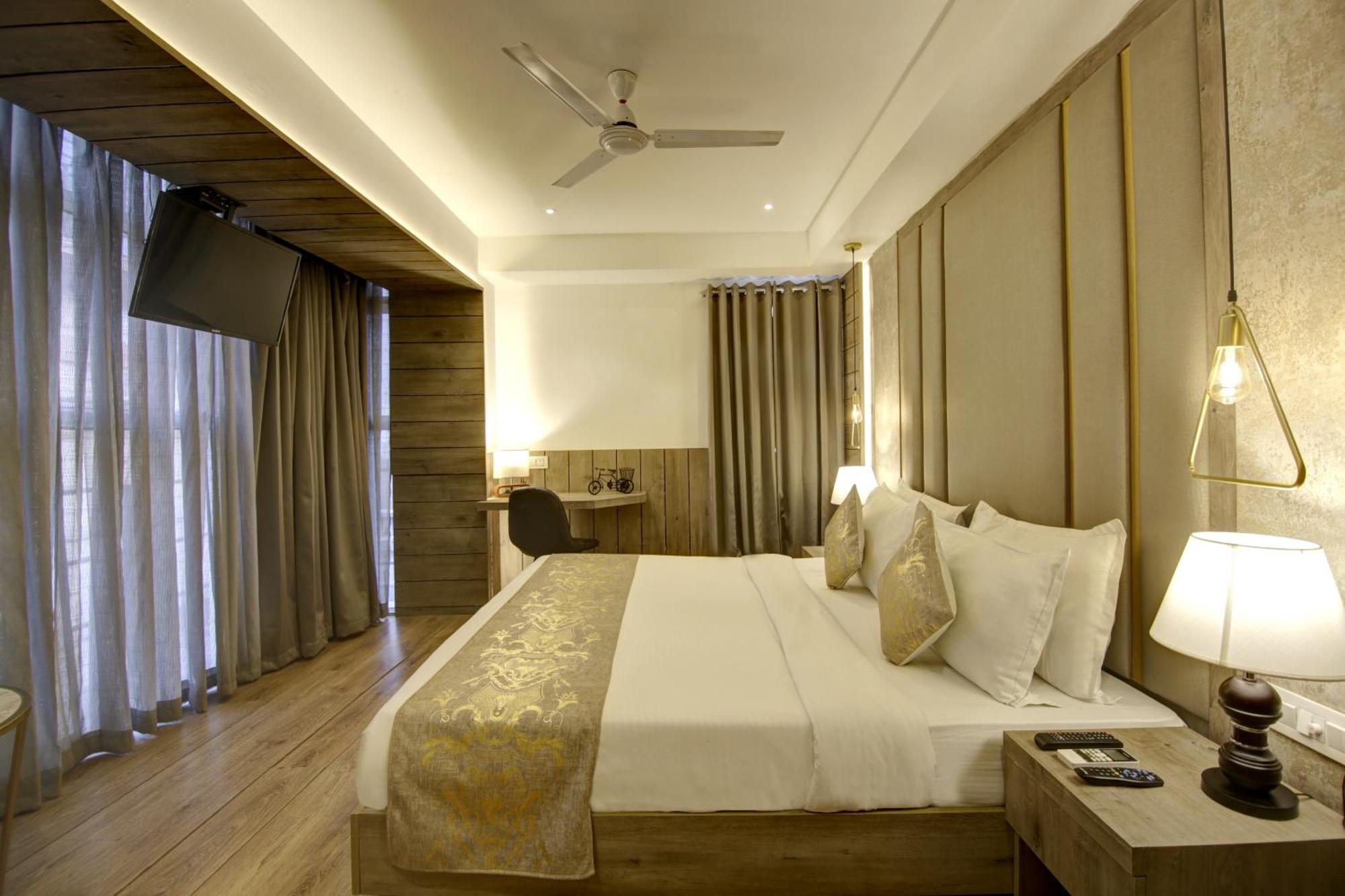 Hotel Town Pallace Inn Patel Nagar New Delhi Экстерьер фото