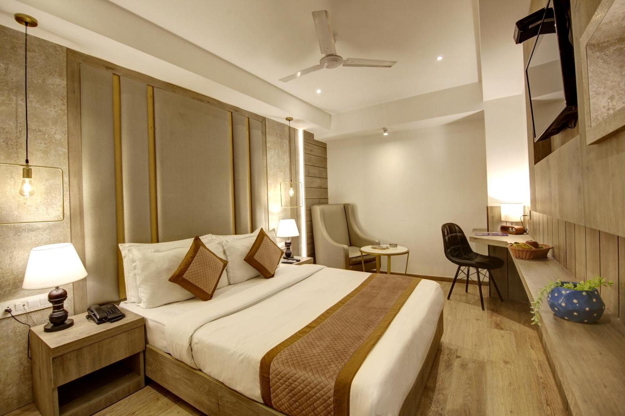 Hotel Town Pallace Inn Patel Nagar New Delhi Экстерьер фото