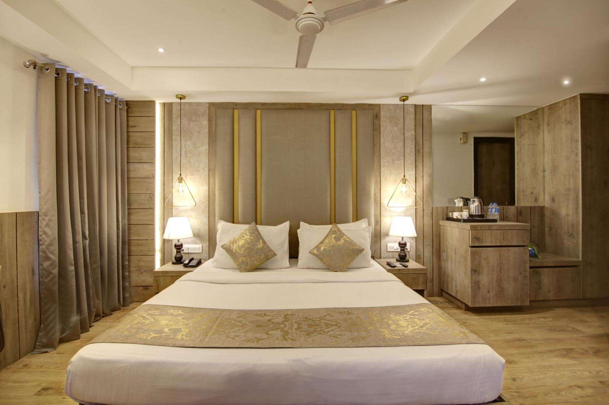 Hotel Town Pallace Inn Patel Nagar New Delhi Экстерьер фото