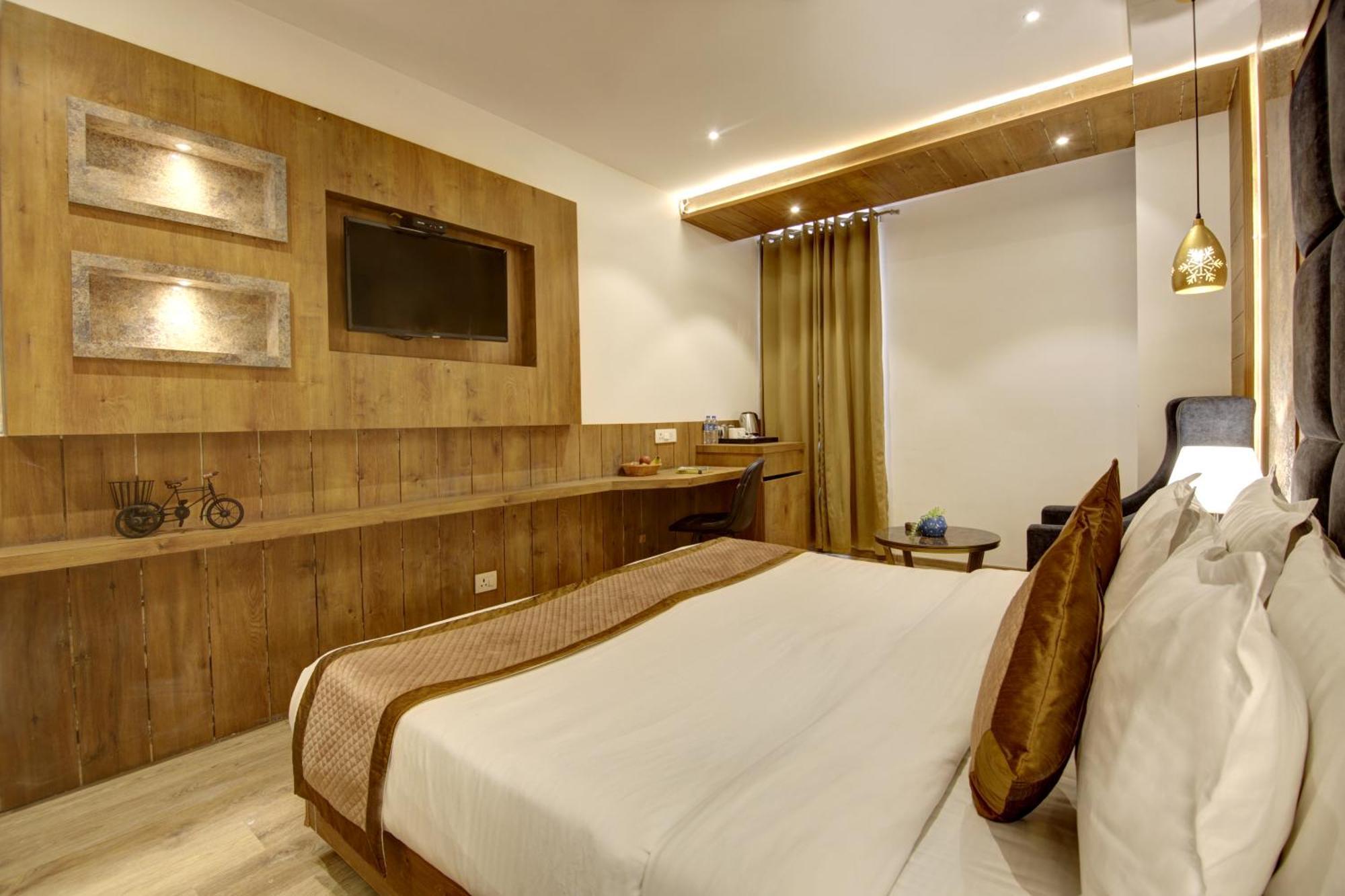 Hotel Town Pallace Inn Patel Nagar New Delhi Экстерьер фото