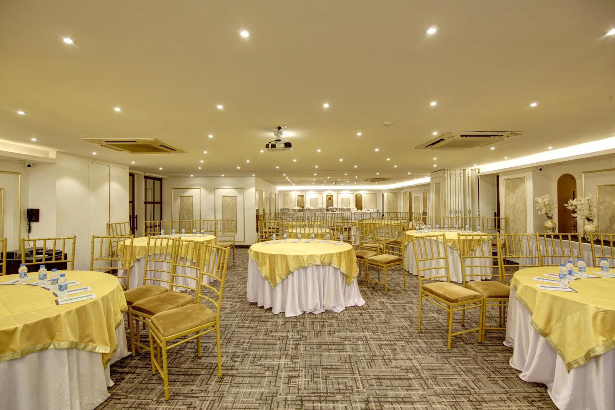 Hotel Town Pallace Inn Patel Nagar New Delhi Экстерьер фото
