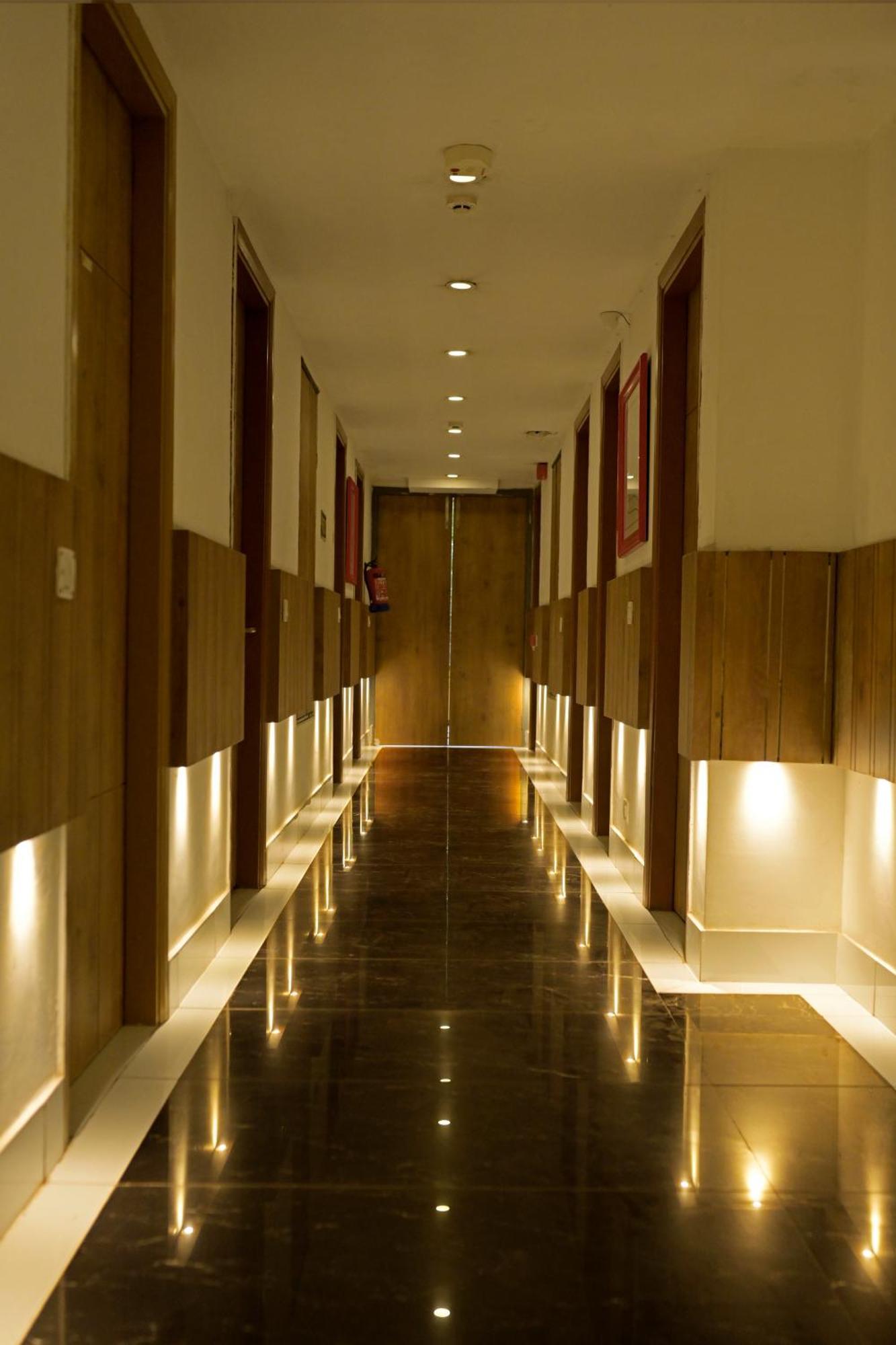 Hotel Town Pallace Inn Patel Nagar New Delhi Экстерьер фото