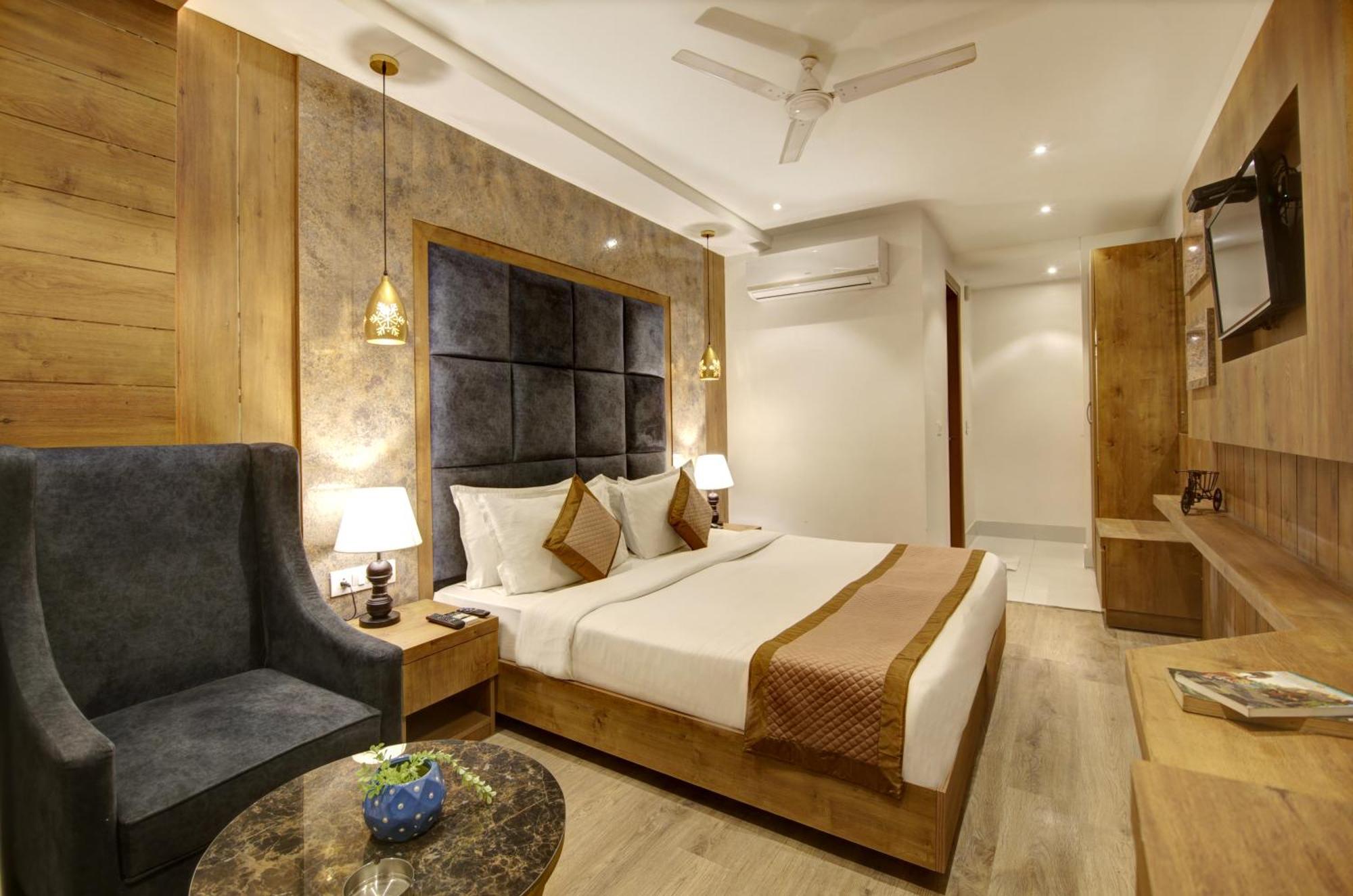 Hotel Town Pallace Inn Patel Nagar New Delhi Экстерьер фото