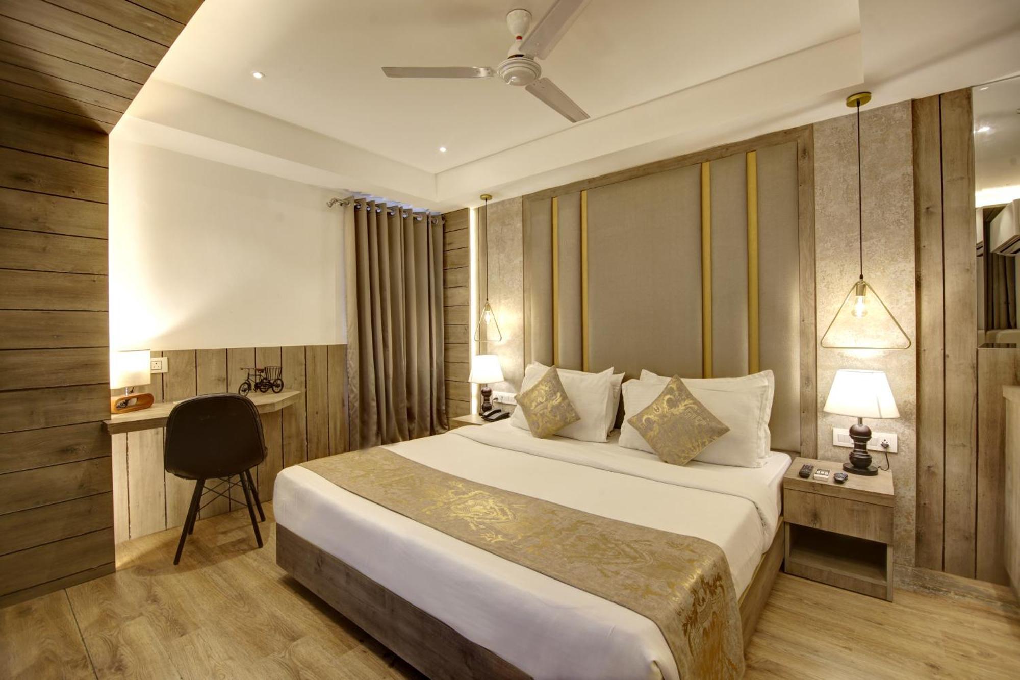 Hotel Town Pallace Inn Patel Nagar New Delhi Экстерьер фото