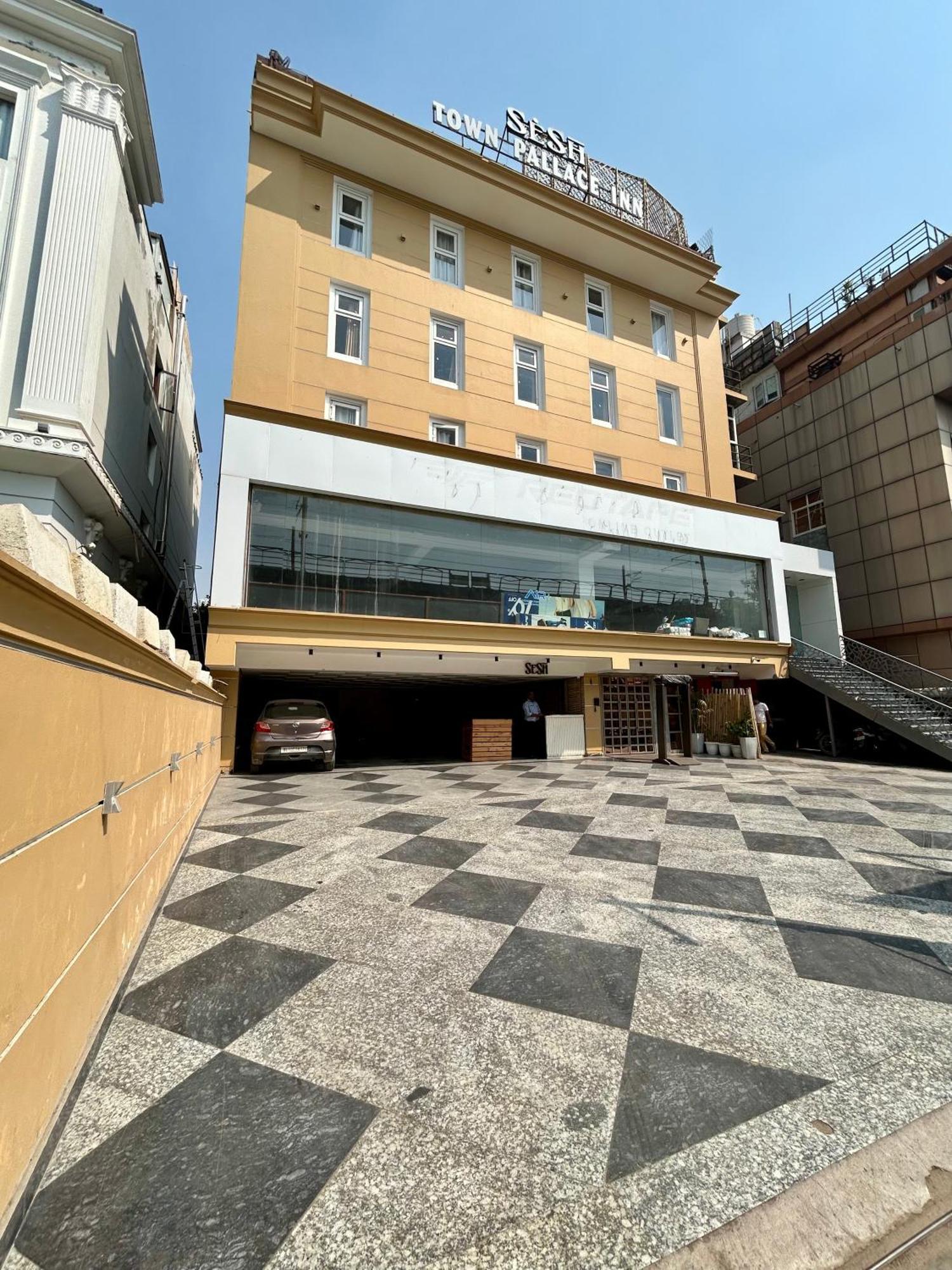 Hotel Town Pallace Inn Patel Nagar New Delhi Экстерьер фото